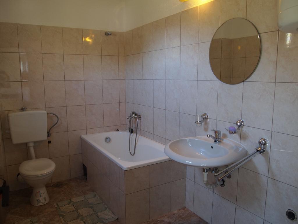Guesthouse Mirkovic Pluzine Bagian luar foto